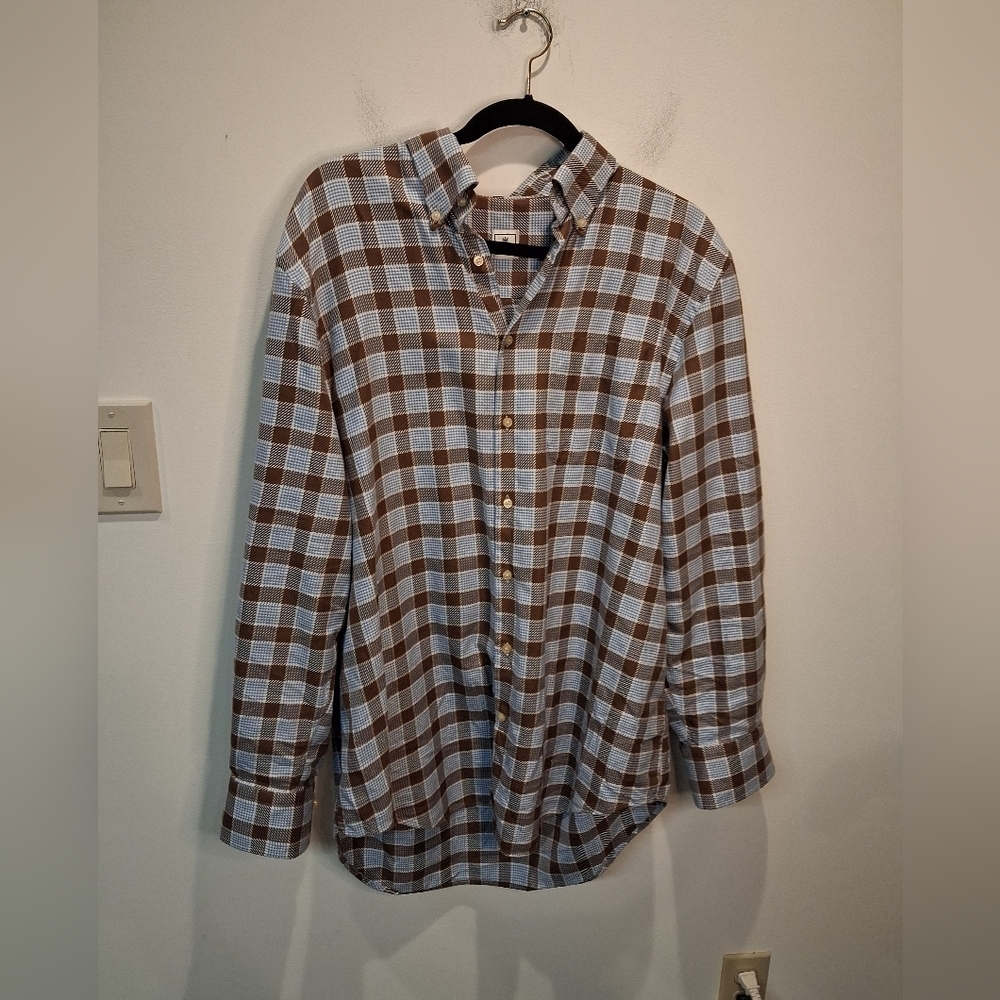 Peter Millar Size L Linen Blue/brown Long Sleeves Button Up. Small Flaw